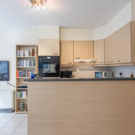 Daire Lecomte - The Shoreline Beachflow