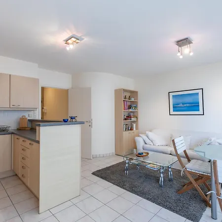 Lecomte - The Shoreline Beachflow 124 Apartman Ostende